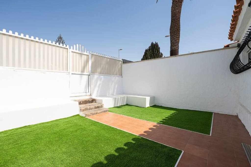 Bungalow vacacional Los Porches en Playa del Inglés San Bartolomé Exterior foto